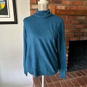 Amicale Cashmere Sweaters Nwt Amicale Cashmere Turtleneck